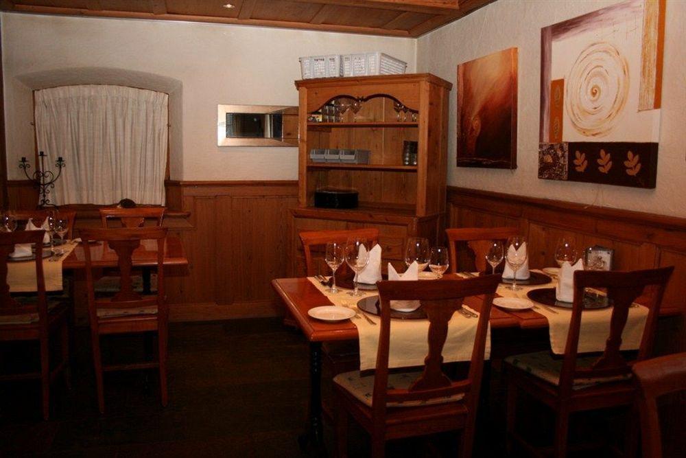תון Italian Lifestyle Hotel & Osteria Chartreuse מראה חיצוני תמונה